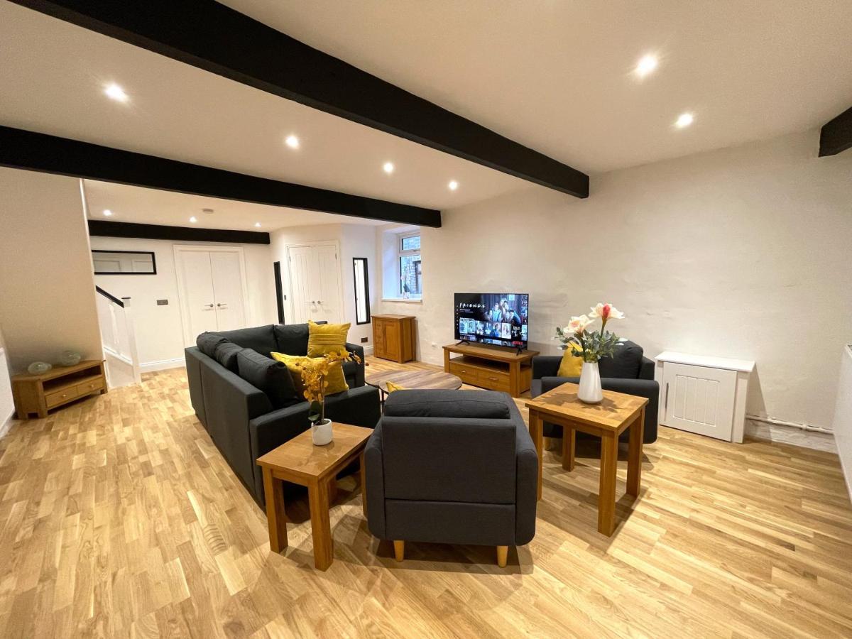 Yr Hen Bopty Villa Понтиприд Екстериор снимка